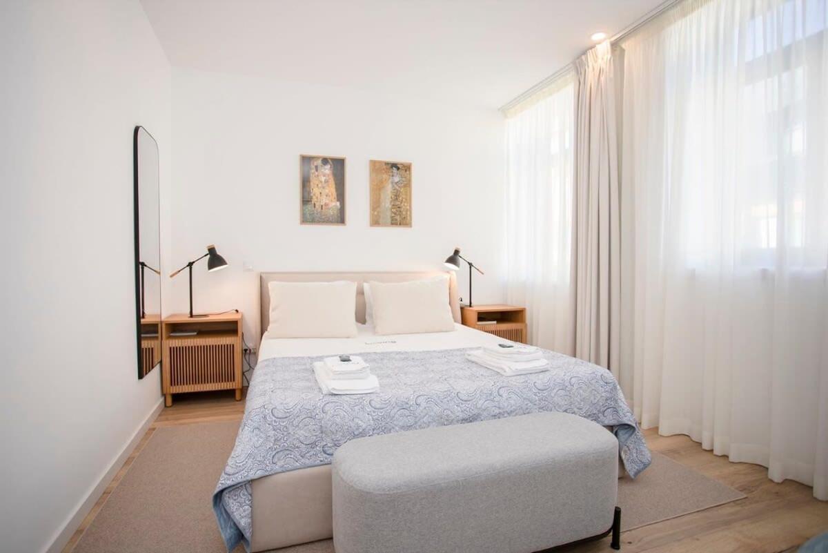 Liiiving In Porto - Urban Art Apartment Екстер'єр фото
